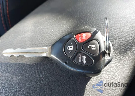 2013 Toyota Corolla S Special Edition from USA, damaged, VIN 2T1BU4EE7DC067408